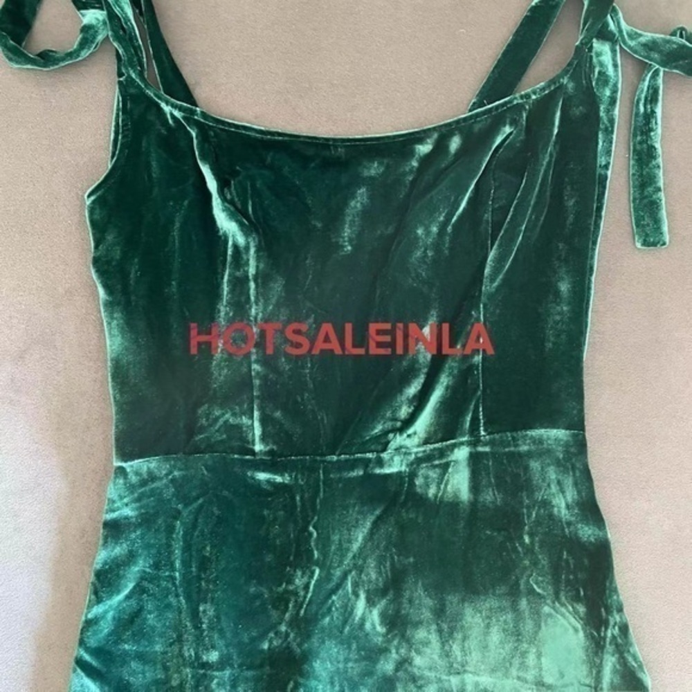 Reformation Minna Velvet Dress in Emerald *NEW* - Picture 4 of 6